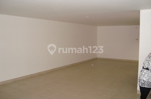 Modern minimalist, Newly, Very Quiet Secure Area, Close To Jis 2