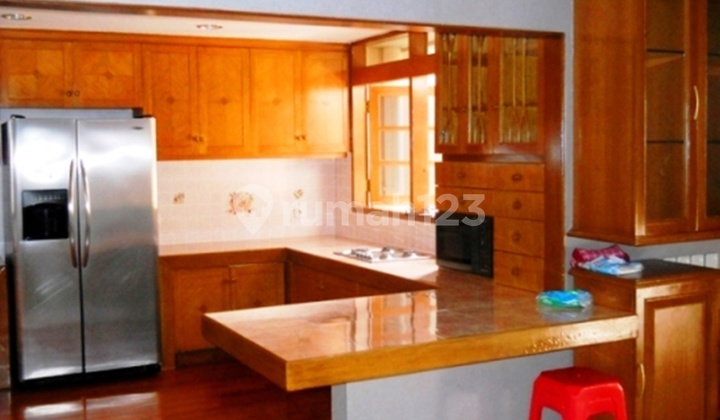 Lokasi Premium, Halaman Luas, Siap Huni, Tenang, Aman dan Nyaman 2