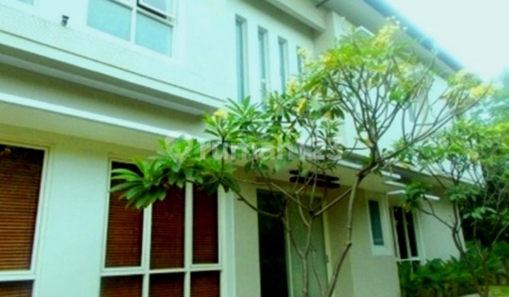 Newly House Modern Style Quiet Close To Sudirman / Scbd Newly House Modern Style Quiet Close To Sudirman / Scbd
