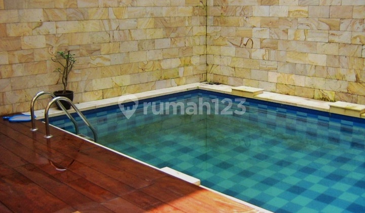 Modern House Very Quiet And Secure Area Close To Sudirman  2