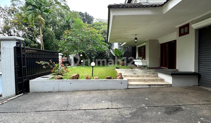 Quiet And Secure In One Gate System Area Classic Style Njca Garden And Pool 2