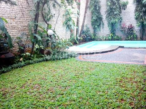 Nice House, Classic Mediteran Style, Garden & Pool, Close To JIS 2