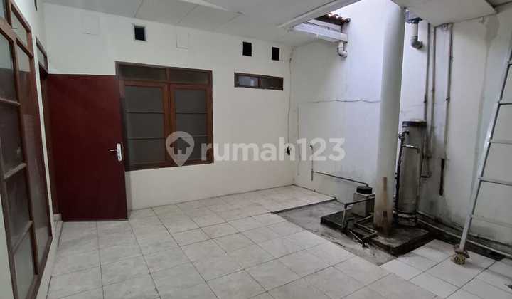 Nice House In Taman Kopo Indah 3 2