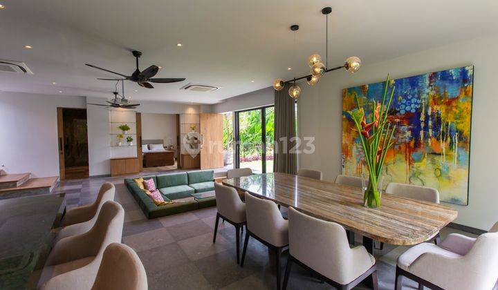 Leasehold - Charming 4-Bedroom Villa Near Canggu Bali - Prime Location & Modern Amenities! 1