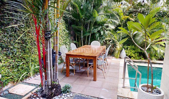 Freehold - Luxurious 2-Bedroom Tropical Villa in Premier Canggu Location 2