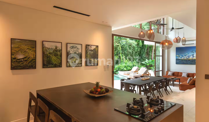 Leasehold - Refined Island Sanctuary - Spacious 5Br Villa Designed For Luxury Living 2