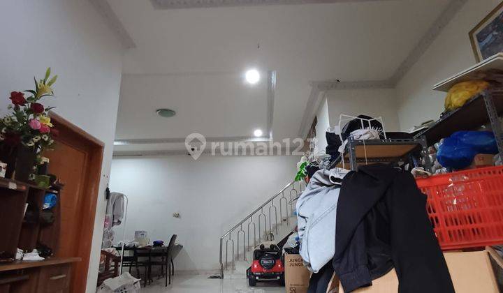 Dijual Rumah di Jalan Pengukiran Luas 125m2, 3,5lt, Semi Furnished, SHM 2