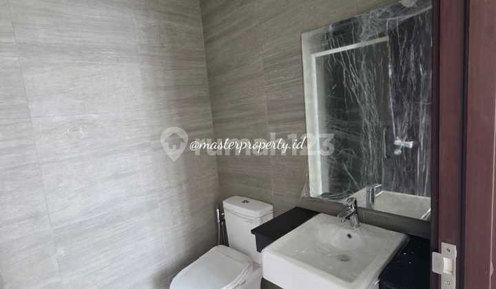 Disewakan Rumah Permata Hijau PIK2 10x20, 2 lantai, Unfurnished 2