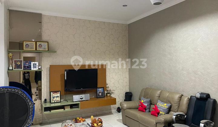 Rumah Pik Walet Indah Indomobil 7x25, Utara, Semi Furnished Rumah Pik Walet Indah Indomobil 7x25, Utara, Semi Furnished