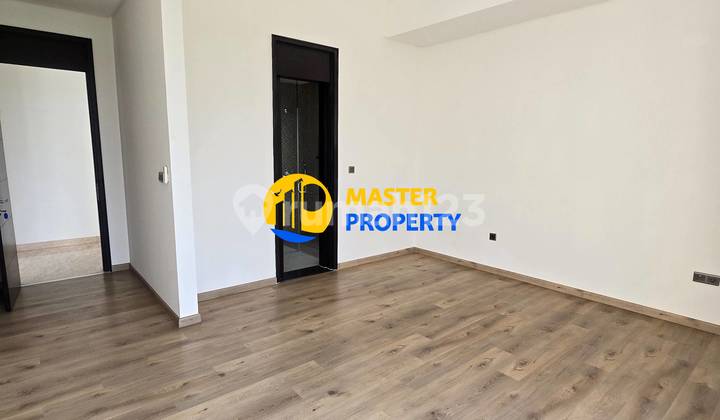 Dijual Rumah Golf Island Mozart PIK  12x30, 3 lt,  Ada Lift, View Golf, Semi Furnish 2