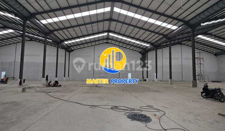 For Quick Rent: Warehouse at Laksana Business Park, Pakuhaji Tangerang, Size 48.5x50, Includes Office.