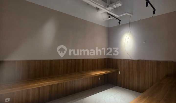 Disewakan Office Gold Coast, 117M2, Sudah Renov