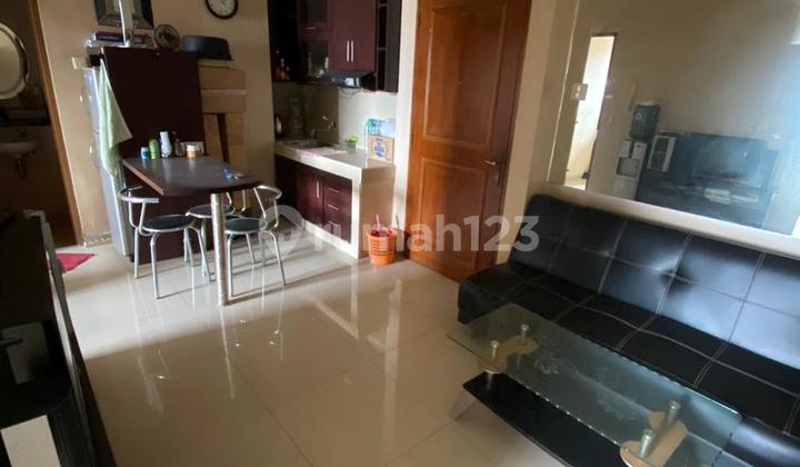 Jual Cepat Apartemen Mediterania Gajah Mada 2BR kondisi furnished 2