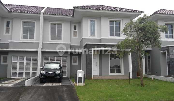 Dijual Rumah Suvarna Padi 12X25, 2 Lantai, Bagus