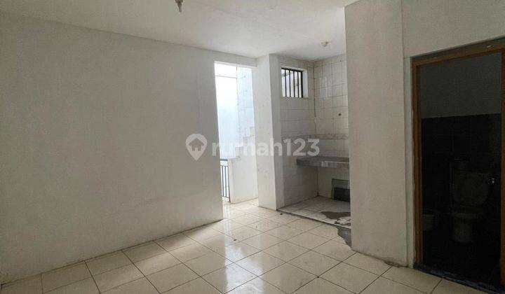 Ruko Muara Karang Raya 5x30, 2 Lantai , Unfurnished 1