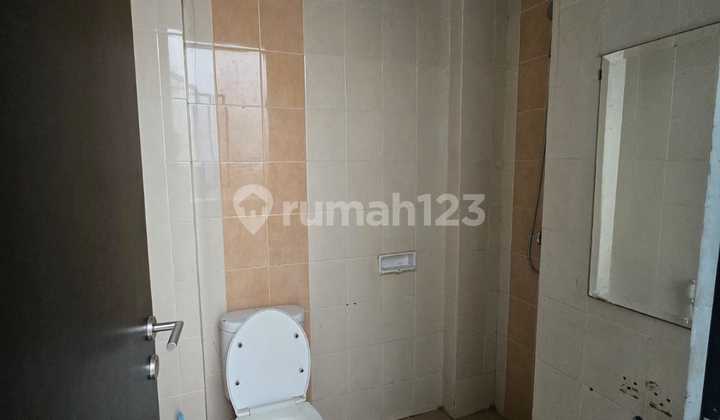 For Rent: PIK Shop House, 5x15, 5 floors, facing main road, Good Location 2