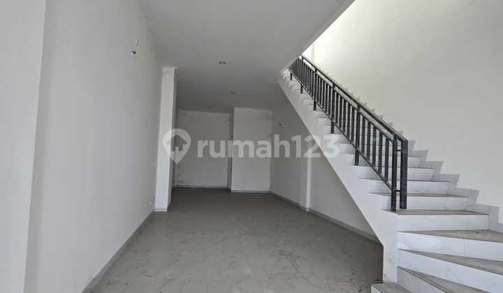 For Sale Attached Shophouse Batavia Ebony Island PIK, Brand New 3 Floors For Sale Attached Shophouse Batavia Ebony Island PIK, Brand New 3 Floors