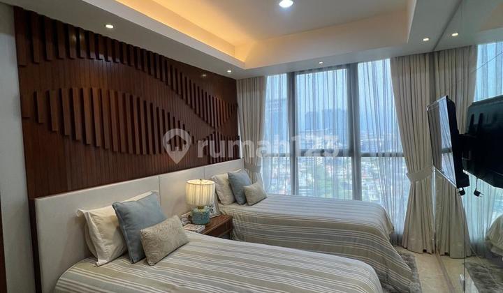 Dijual Apartemen mewah Gold Coast PIK Pantai indah kapuk 3BR full renov 2