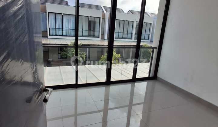 Cheapest Sale Millennial House Pik2 4.5x10, south facing Cheapest Sale Millennial House Pik2 4.5x10, south facing