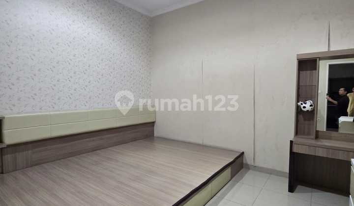 Dijual Rumah Muara Karang, 10X18,8, 3 Lantai, Full Furnished, SHM 2