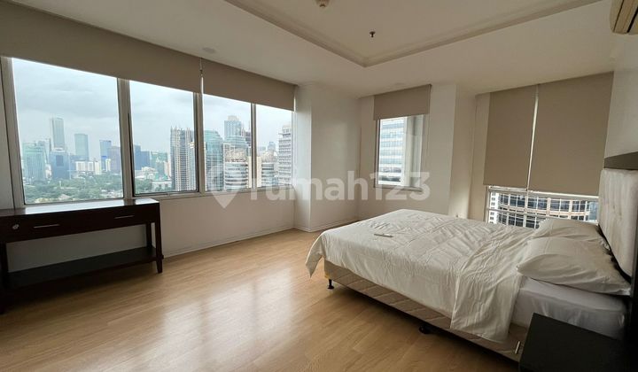 Dijual Apartemen FX Residence Sudirman 3BR 218m2, furnished 1