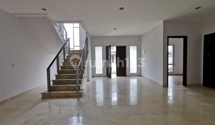 Dijual Rumah Golf Island Pik 10x15 sudah sertifikat