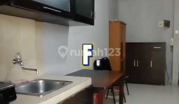 Disewakan Apartemen Medit 2, lantai 10, 2BR Furnish, Jakarta Barat 1