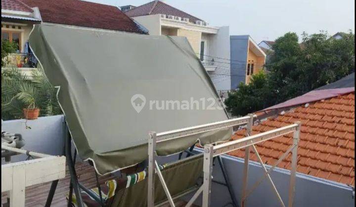 Dijual Rumah Siap Huni 2 Lantai Dalam Perumahan Duren Keamanan 24 Jam Akses Jalan Depan Rumah Lebar Lokasi Dekat Rumah Sakit Duren Sawit Dekat Jalan Kolonel Sugionon Dan Pahlawan Revolusi di Duren Sawit Jakarta Timur  2