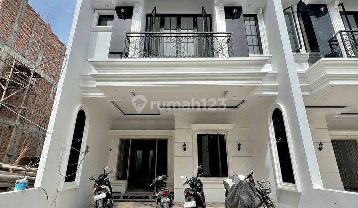 Rumah Siap Huni Di Jalan M Kahfi Jagakarsa  2