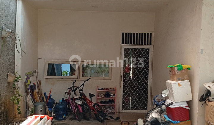 Rumah 2 Lantai di Bintara Raya Bekasi Rumah 2 Lantai di Bintara Raya Bekasi