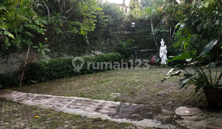 Dijual Rumah Jl Pasuruan, Menteng Jakpus Lt 909m, Lb 600m SHM 2