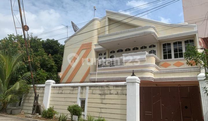 Dijual Rumah Muara Karang Blk 6  Rumah tinggal  2 lantai SHM 15M Depannya Hadap selatan Samping Hadap barat Di hoek