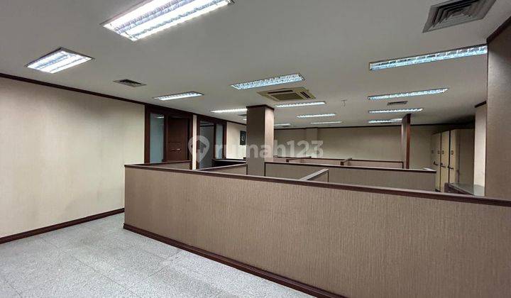 Dijual Gedung Latumenten Siap Pakai Lokasi Stratrgis  2