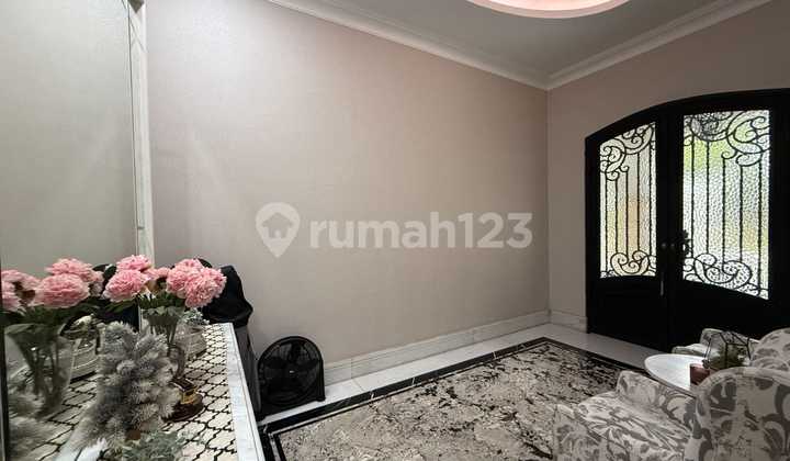 Sell Mandiri Building House Full Furnished Luxury In Floresta Bsd 2