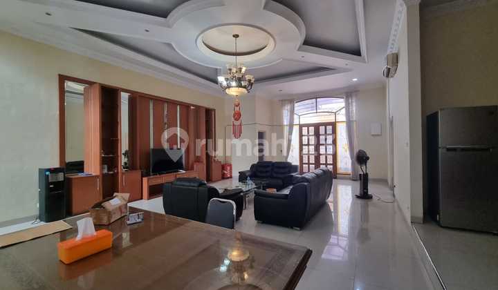 Disewakan rumah PIK BGM Cluster Cendana PIK, Jakarta Utara Disewakan rumah PIK BGM Cluster Cendana PIK, Jakarta Utara