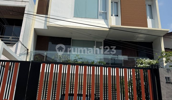 Dijual Rumah Modern Minimalis 3 Lantai Full Furnish Di Pluit - Jakarta Utara