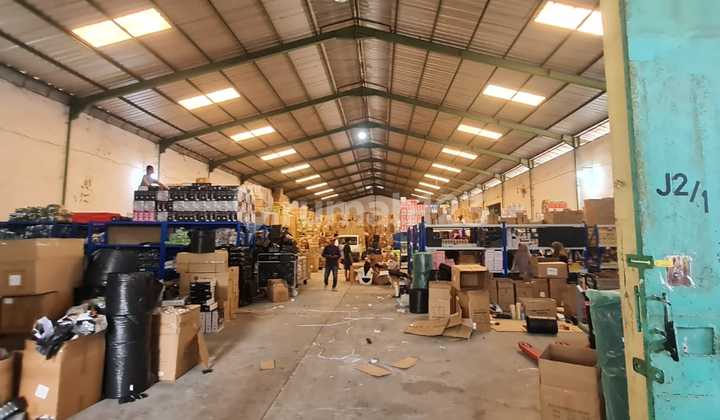 For Sale Warehouse Sentra KosambiContainer 40" Access For Sale Warehouse Sentra KosambiContainer 40" Access