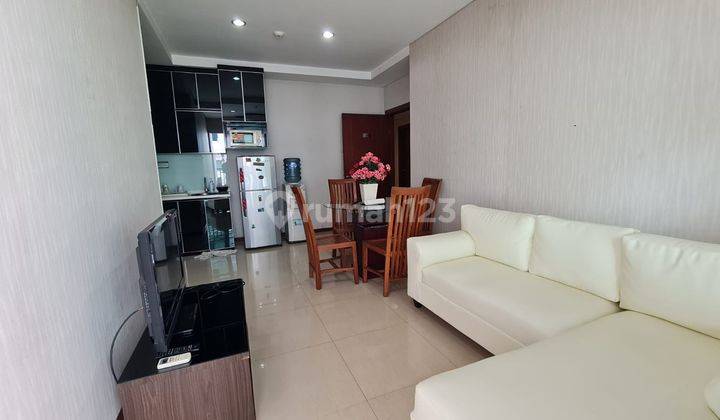 Disewakan Apartemen Thamrin Residence & Full Furnish  luas 65m 2 BR View Swimmingpool 1