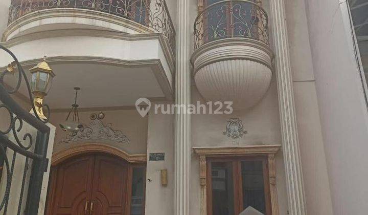 Dijual Rumah di Walet Indah Pik Ukuran 7x25m, 2 Lantai Selatan Siap Huni Semi Furnish 2