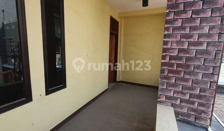 Dijual Rumah di Jelambar - Jakarta Barat 2