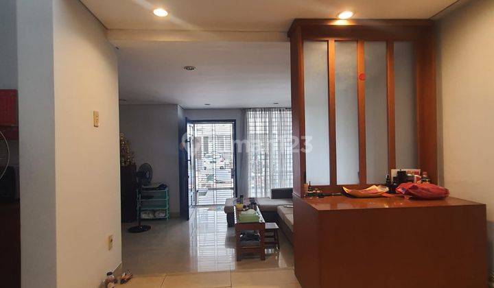 Rumah Taman Grisenda Pantai Indah Kapuk 8x16,5 Hoek Furnished 1