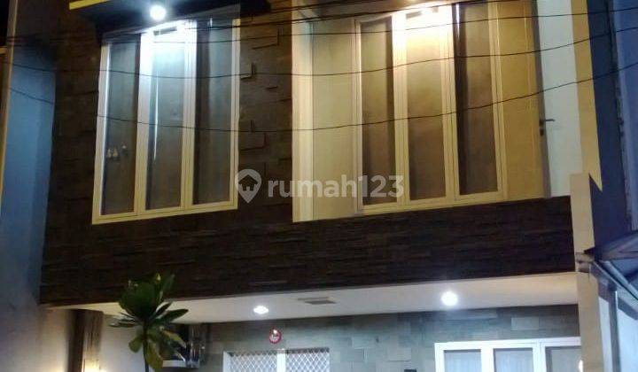 Rumah Taman Palem 6x15 3 Lantai Selatan SHM Jakarta Barat 1