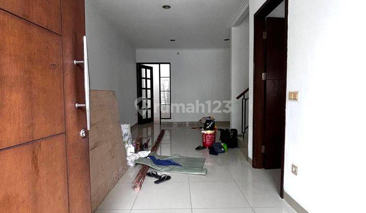 Rumah Green Lake City Cluster East Asia 6x15 SHM Utara  1