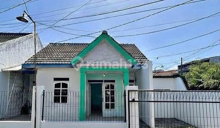 For Sale Wage Waru Taman Sidoarjo House Hook Near Facilities.