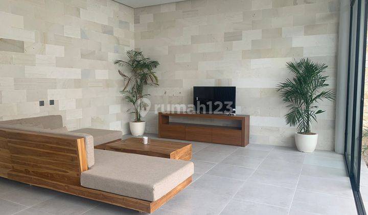 Villa for sale in Munggu location with villa area 2