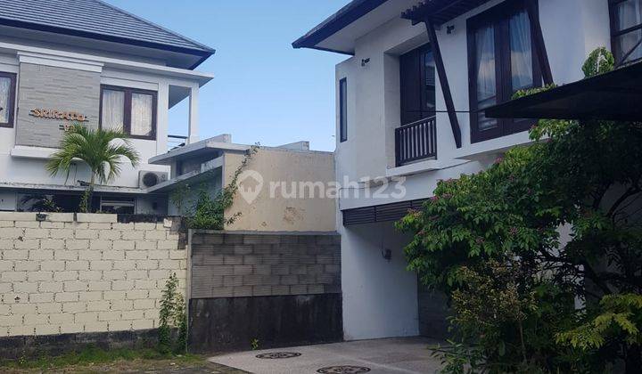 Dijual Rumah Semi Villa Lokasi Seminyak One Gate Sistem 2