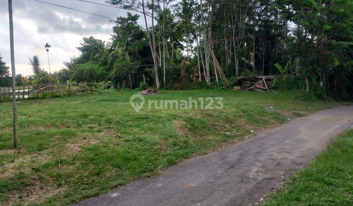 Land for sale in Akah Kelungkung Village 1