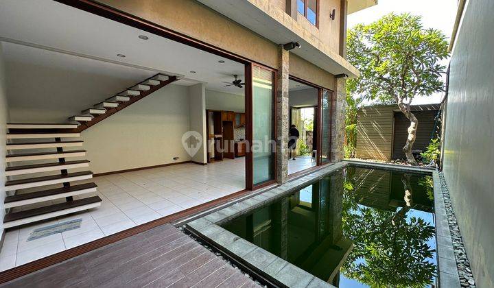 Dijual Villa Lokasi Kerobokan Kuta Utara 2