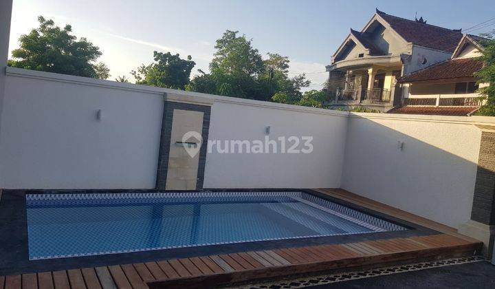 Dijual Rumah Konsep Villa Lokasi Taman Jimbaran 1