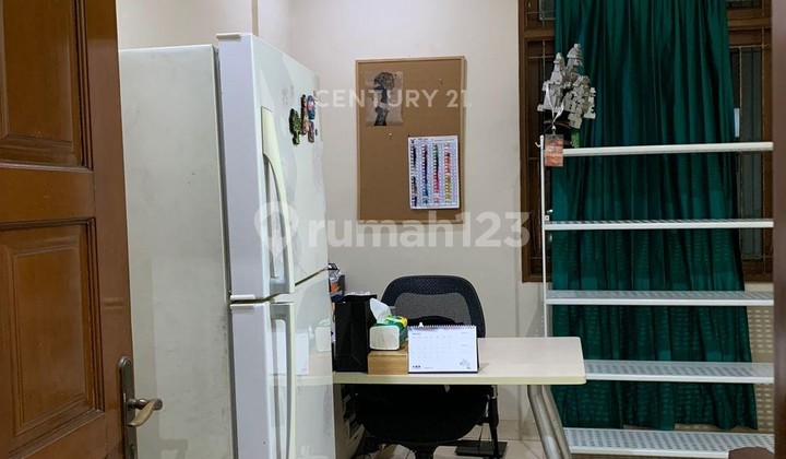 Quick Sale 3-Story House in Green Garden Complex Flood-Free Quick Sale 3-Story House in Green Garden Complex Flood-Free